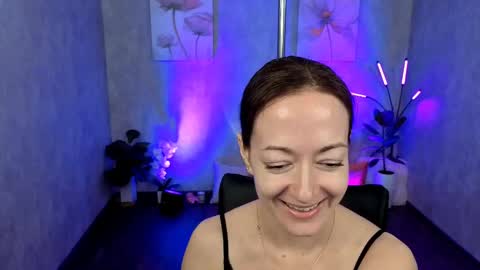 Kimberly online show from 02/18/25, 02:06