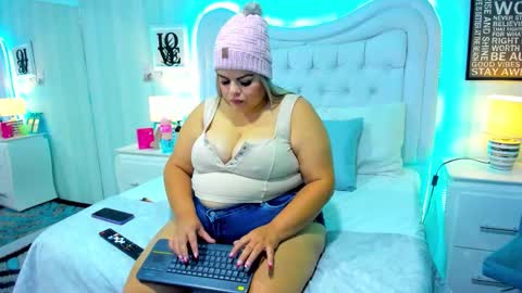 KimBrooks online show from 09/19/25, 11:00