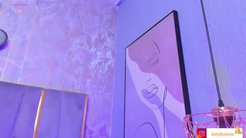 Snapshot of kimdevinne chatting on 09/17/25, 02:46  KIM  online show from 09/17/25, 02:46