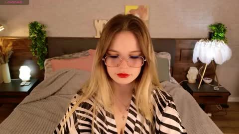 KimEvanss online show from 05/02/26, 05:34