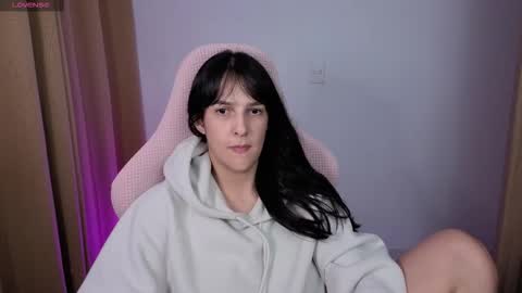 Kim 3 online show from 10/02/25, 04:52