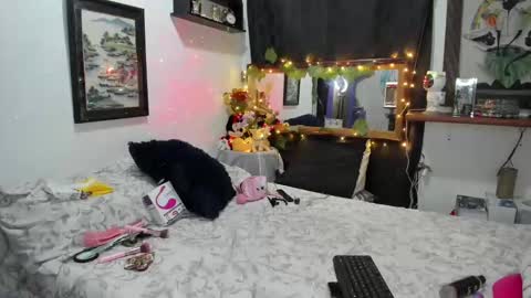 alejagodoy99 online show from 02/26/25, 03:21