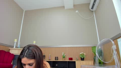 Snapshot of kimi_ivy chatting on 01/07/25, 10:43 kimi_ivy online show from 01/07/25, 10:43