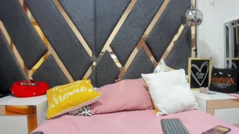 Kimy online show from 02/19/26, 01:40