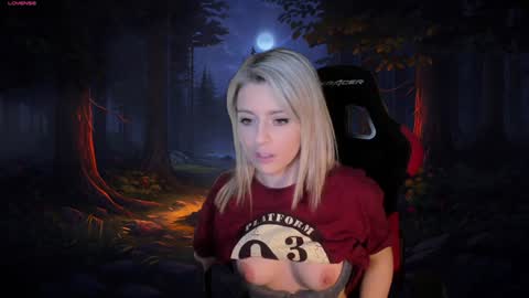 Wolfs Girl online show from 12/05/24, 07:38