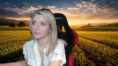 Wolfs Girl online show from 12/20/24, 02:08