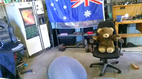 kimintheshed online show from 02/01/26, 01:37