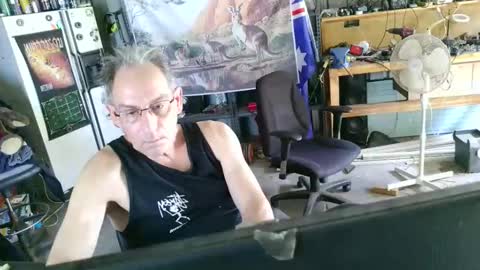 kimintheshed online show from 04/19/26, 04:34