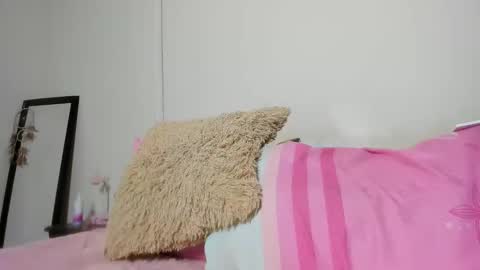 Kim Joy online show from 02/17/25, 01:21