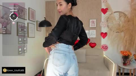 Kim  online show from 02/17/25, 08:36