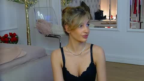 Snapshot of kimmdaviss chatting on 05/20/26, 07:25 kimmdaviss online show from 05/20/26, 07:25
