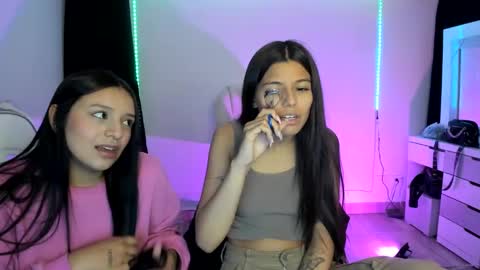 Snapshot of kimmi_foxy chatting on 12/29/24, 11:29 kimmi online show from 12/29/24, 11:29