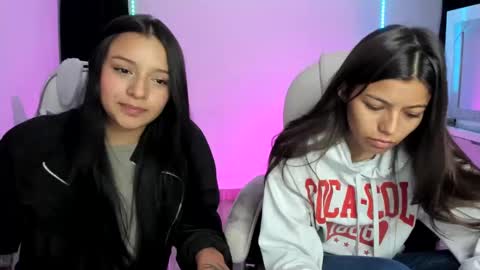 Snapshot of kimmi_foxy chatting on 01/04/25, 12:16 kimmi online show from 01/04/25, 12:16