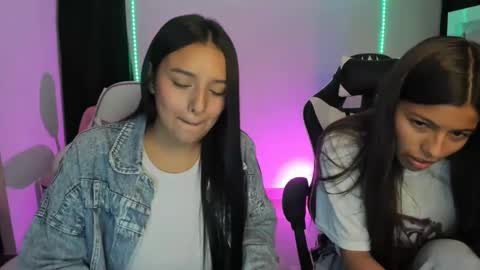 Snapshot of kimmi_foxy chatting on 01/27/25, 11:33 kimmi online show from 01/27/25, 11:33