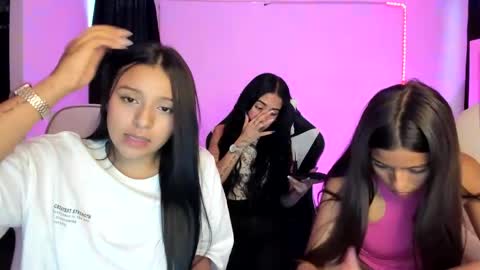 Snapshot of kimmi_foxy chatting on 01/29/25, 10:53 kimmi online show from 01/29/25, 10:53