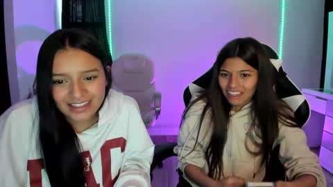 Snapshot of kimmi_foxy chatting on 01/31/25, 10:31 kimmi online show from 01/31/25, 10:31