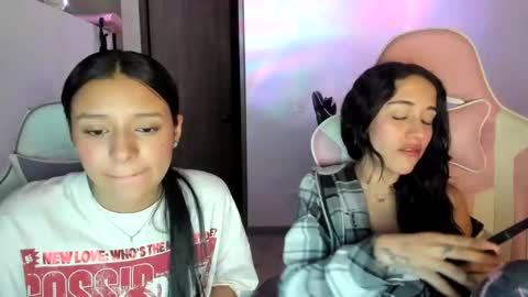 Snapshot of kimmi_foxy chatting on 09/15/25, 11:27 kimmi online show from 09/15/25, 11:27