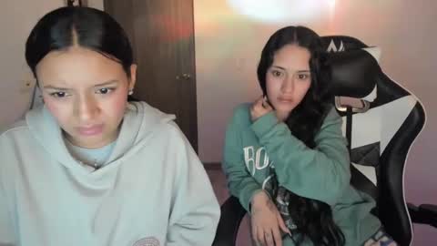 Snapshot of kimmi_foxy chatting on 09/26/25, 11:09 kimmi online show from 09/26/25, 11:09