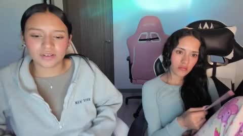 Snapshot of kimmi_foxy chatting on 09/29/25, 11:20 kimmi online show from 09/29/25, 11:20