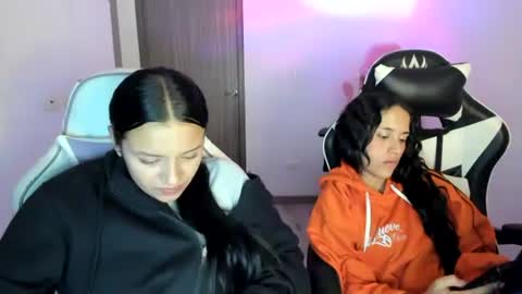 Snapshot of kimmi_foxy chatting on 10/02/25, 11:23 kimmi online show from 10/02/25, 11:23