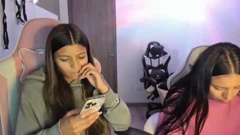 Snapshot of kimmi_foxy chatting on 11/09/25, 11:14 kimmi online show from 11/09/25, 11:14