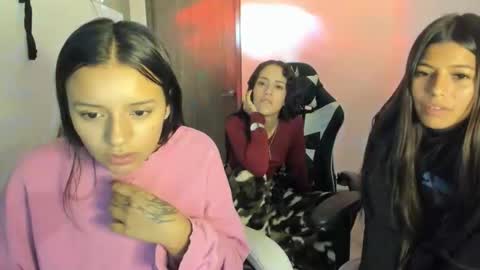 Snapshot of kimmi_foxy chatting on 02/12/26, 11:11 kimmi online show from 02/12/26, 11:11