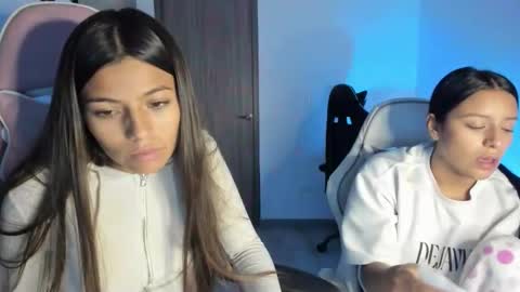 Snapshot of kimmi_foxy chatting on 02/19/26, 11:12 kimmi online show from 02/19/26, 11:12