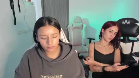 Snapshot of kimmi_foxy chatting on 02/27/26, 09:48 kimmi online show from 02/27/26, 09:48