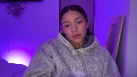 Snapshot of kimmi_foxy chatting on 03/13/26, 10:33 kimmi online show from 03/13/26, 10:33