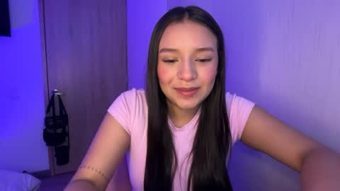 Snapshot of kimmi_foxy chatting on 07/18/26, 11:14 kimmi online show from 07/18/26, 11:14