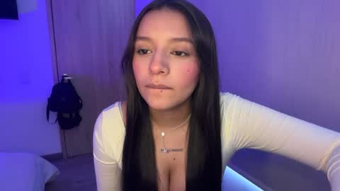 Snapshot of kimmi_foxy chatting on 08/04/26, 02:52 kimmi online show from 08/04/26, 02:52