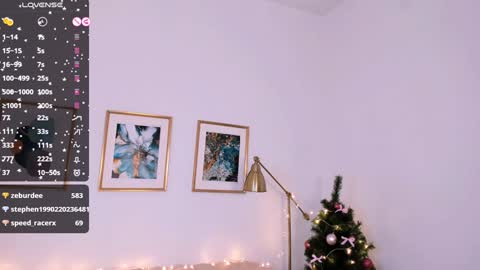 Snapshot of kimmie_shine chatting on 12/23/24, 07:52  Your Kimmie  follow me  online show from 12/23/24, 07:52