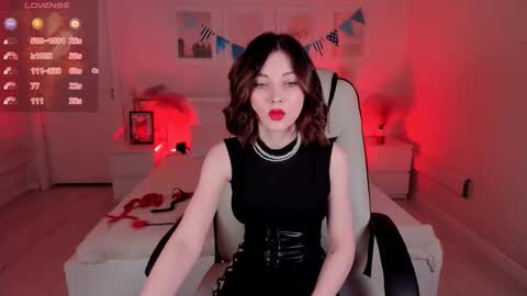 Snapshot of kimmie_shine chatting on 09/23/25, 08:17  Your Kimmie  follow me  online show from 09/23/25, 08:17