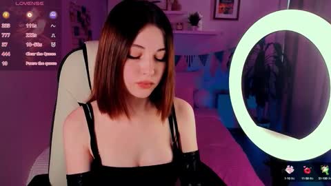 Snapshot of kimmie_shine chatting on 09/24/25, 09:01  Your Kimmie  follow me  online show from 09/24/25, 09:01