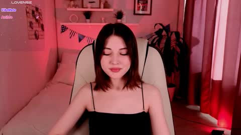 Snapshot of kimmie_shine chatting on 10/17/25, 08:28  Your Kimmie  follow me  online show from 10/17/25, 08:28