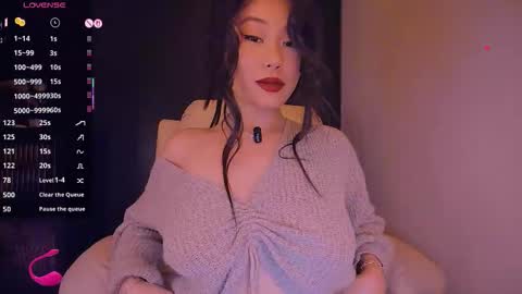 Snapshot of kimmy_chi chatting on 02/24/26, 07:01 Lo online show from 02/24/26, 07:01