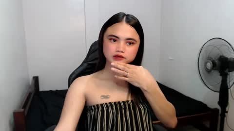 kim ejara online show from 02/11/25, 04:44