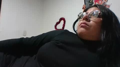 Snapshot of kimmy_kimmy_ chatting on 02/15/25, 01:21 Kimmy online show from 02/15/25, 01:21