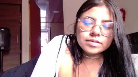Snapshot of kimmy_kimmy_ chatting on 03/04/25, 03:59 Kimmy online show from 03/04/25, 03:59