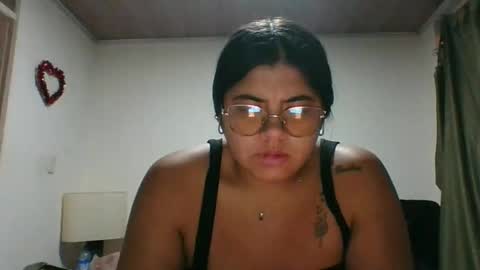 Snapshot of kimmy_kimmy_ chatting on 10/16/25, 02:56 Kimmy online show from 10/16/25, 02:56