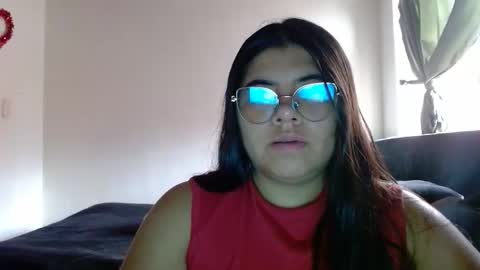 Snapshot of kimmy_kimmy_ chatting on 10/30/25, 05:24 Kimmy online show from 10/30/25, 05:24