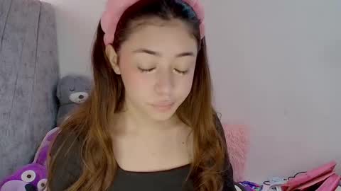 kimm online show from 10/09/25, 02:48