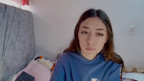 kimm online show from 10/14/25, 03:02