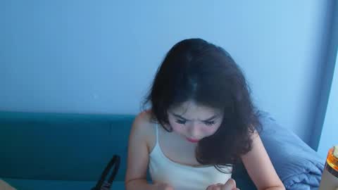 Kimi online show from 04/21/26, 03:13