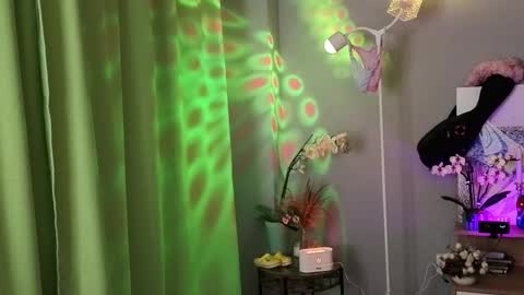 kina_ka online show from 11/08/25, 09:31