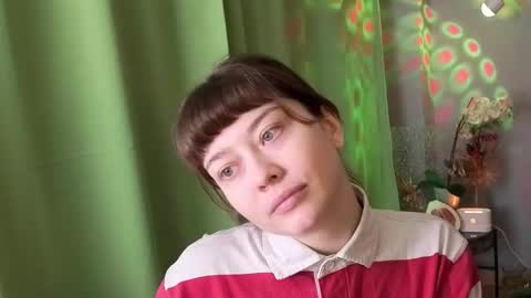 kina_ka online show from 12/04/25, 07:06