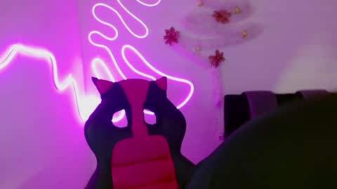 Snapshot of kind_scarlett chatting on 12/10/24, 11:08 Kind Scarlett online show from 12/10/24, 11:08