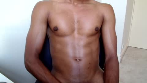 Snapshot of kinda_horny_right_now chatting on 02/12/25, 07:02 Isaac online show from 02/12/25, 07:02