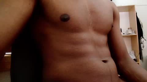 Snapshot of kinda_horny_right_now chatting on 09/24/25, 11:41 Isaac online show from 09/24/25, 11:41