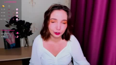 Hazel online show from 09/14/25, 08:30